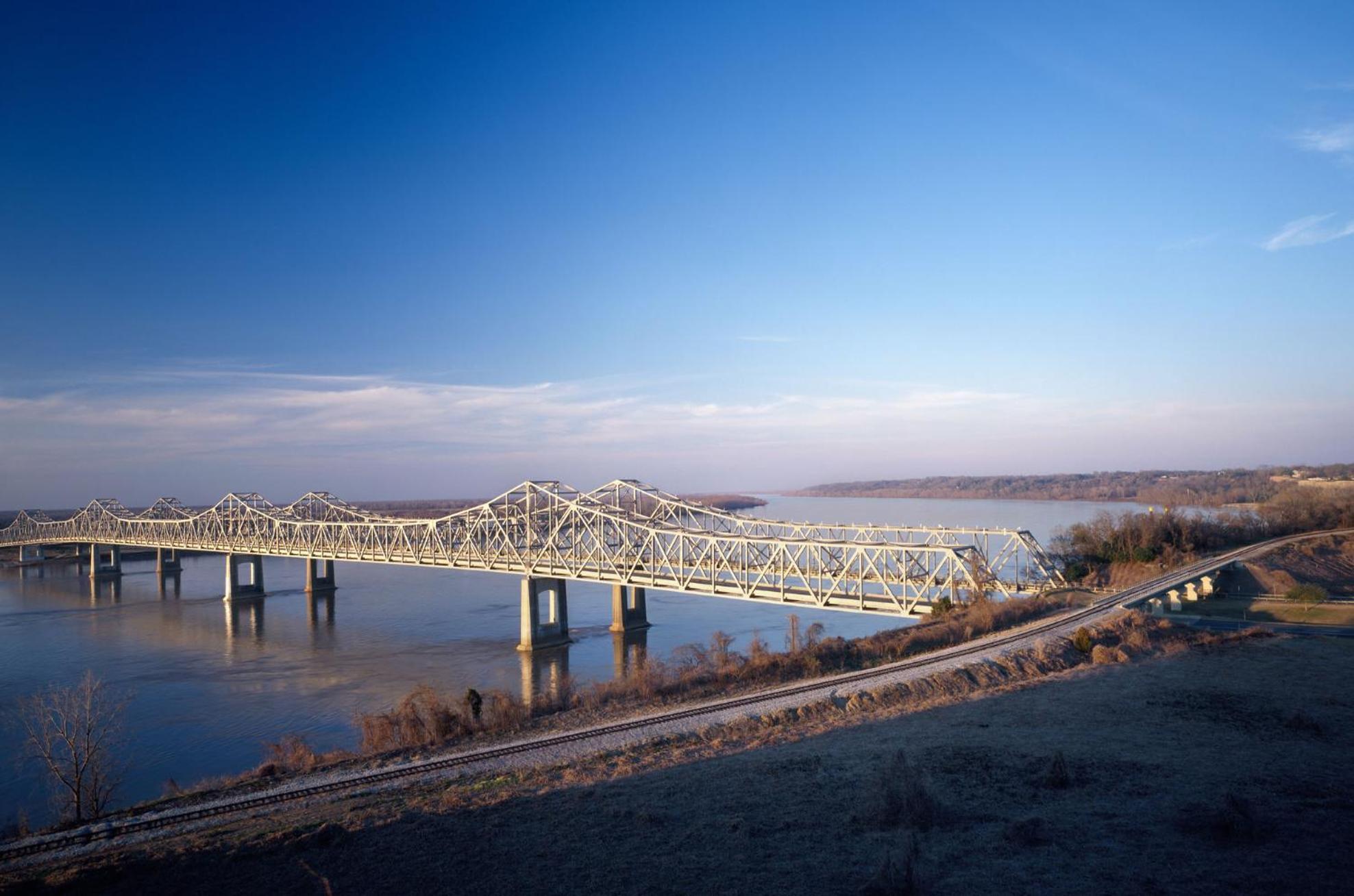 The Bridges Hotel Natchez Eksteriør bilde